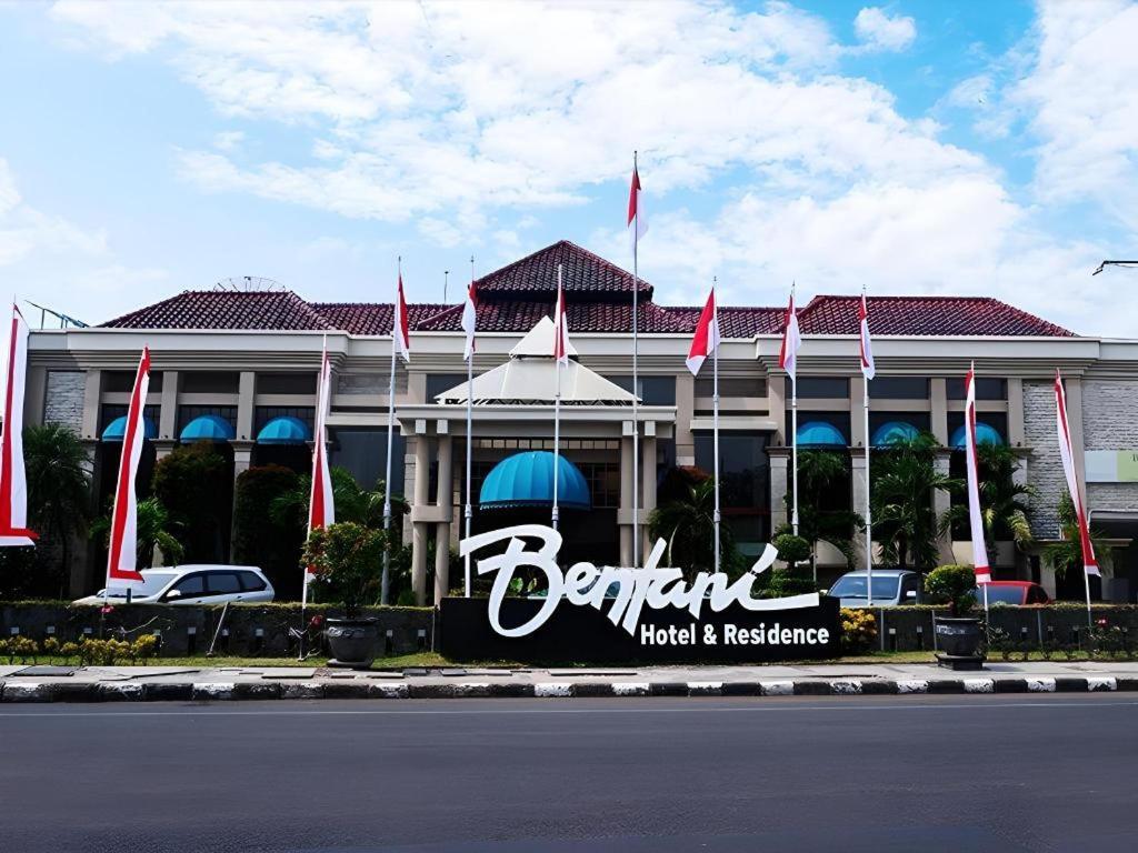 Bentani Hotel & Residence Cirebon Esterno foto