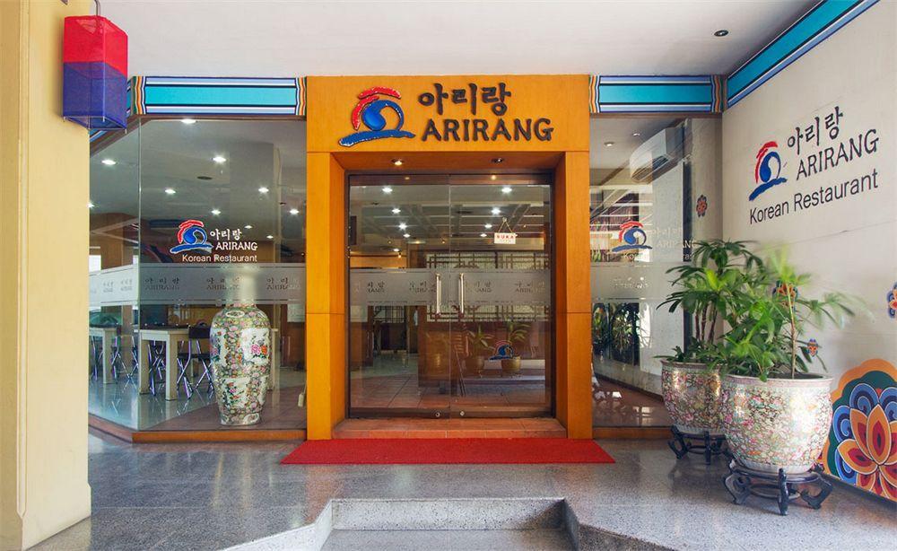 Bentani Hotel & Residence Cirebon Esterno foto