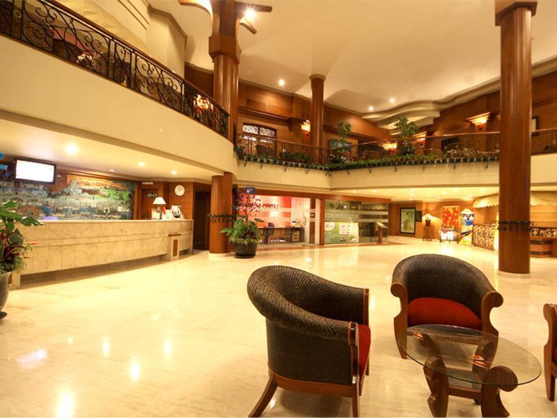 Bentani Hotel & Residence Cirebon Esterno foto